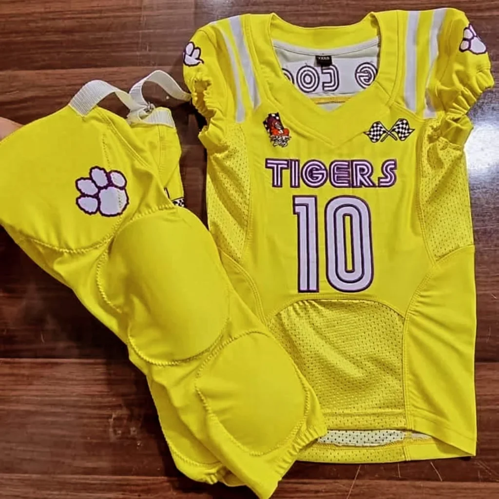 custom American football uniforms Set tackle twill
